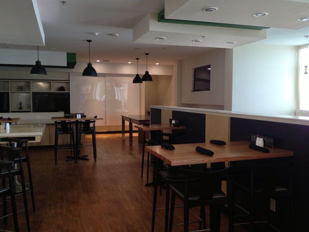 Holiday Inn Roswell By Ihg Exteriör bild