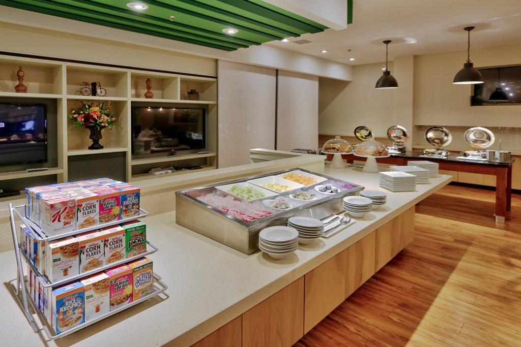 Holiday Inn Roswell By Ihg Exteriör bild